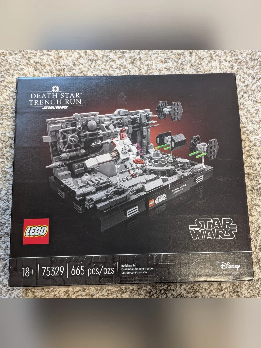 LEGO Star Wars: Death Star Trench Run Diorama (75329)